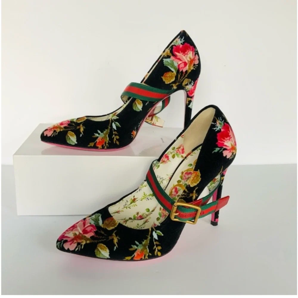 Gucci Black Velvet Floral Heels - Picture 6 of 12